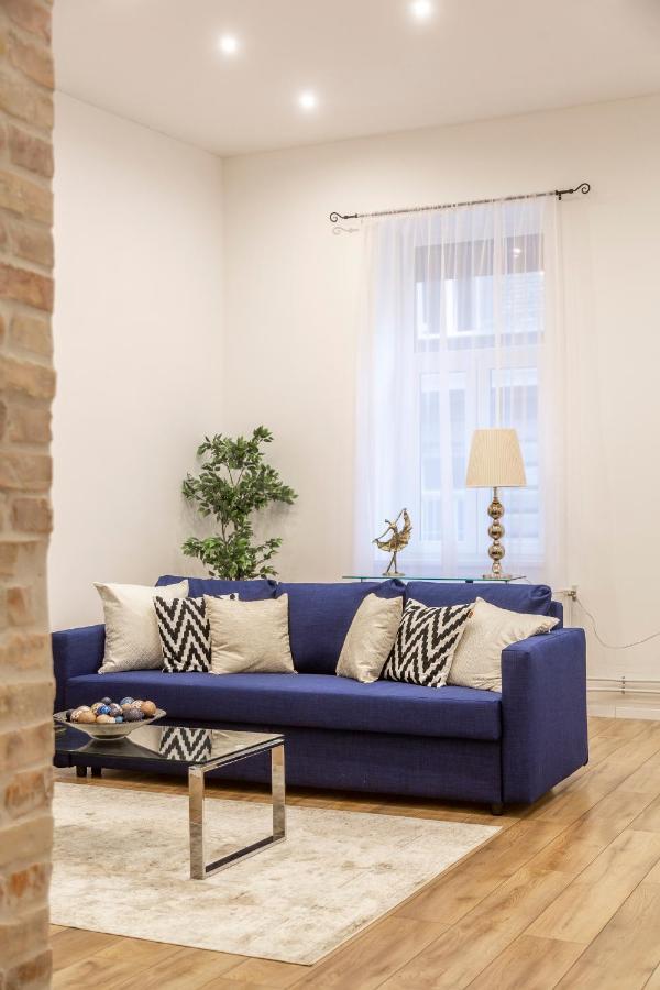 Stylish Luxury Apartment By Anna Budapest Eksteriør billede