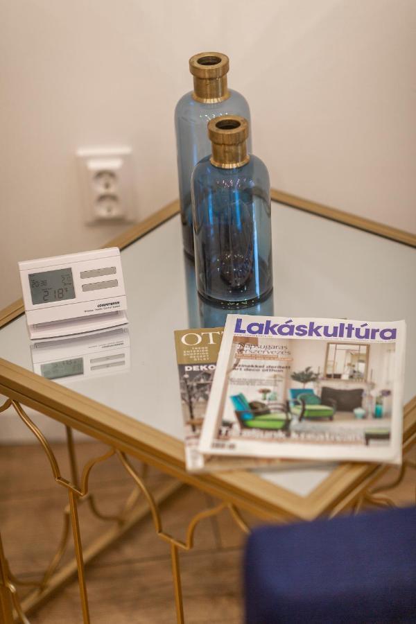 Stylish Luxury Apartment By Anna Budapest Eksteriør billede