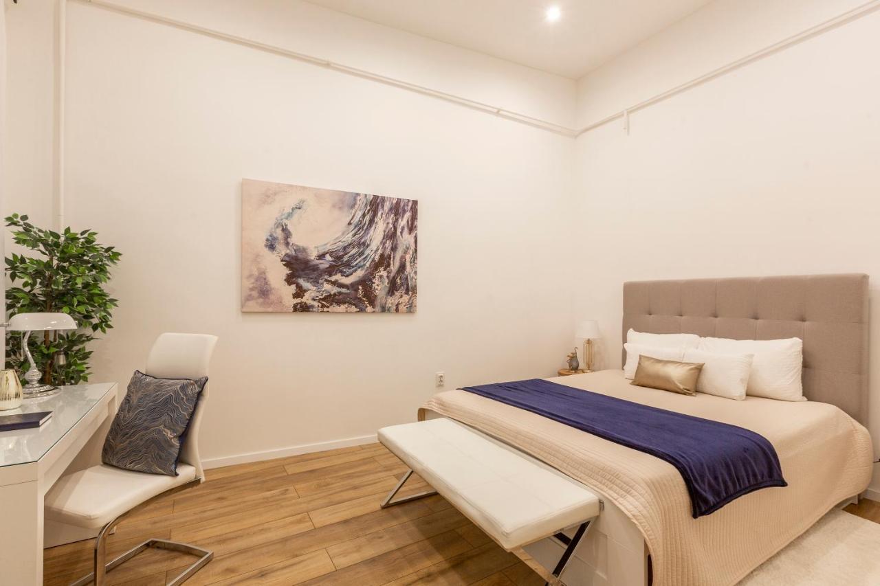 Stylish Luxury Apartment By Anna Budapest Eksteriør billede