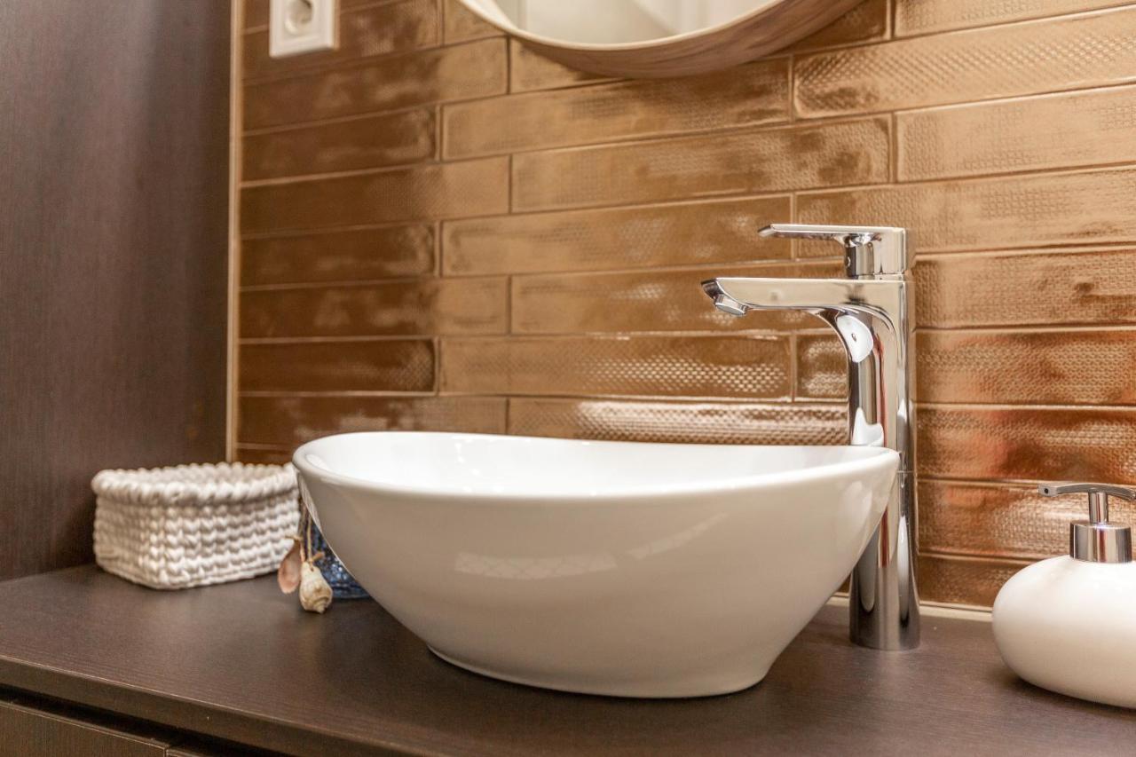 Stylish Luxury Apartment By Anna Budapest Eksteriør billede